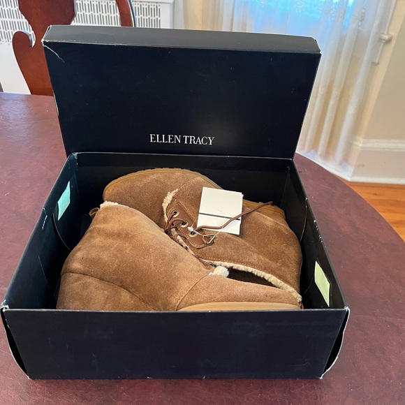 Stylish Ankle Boots - Picture 5 of 6